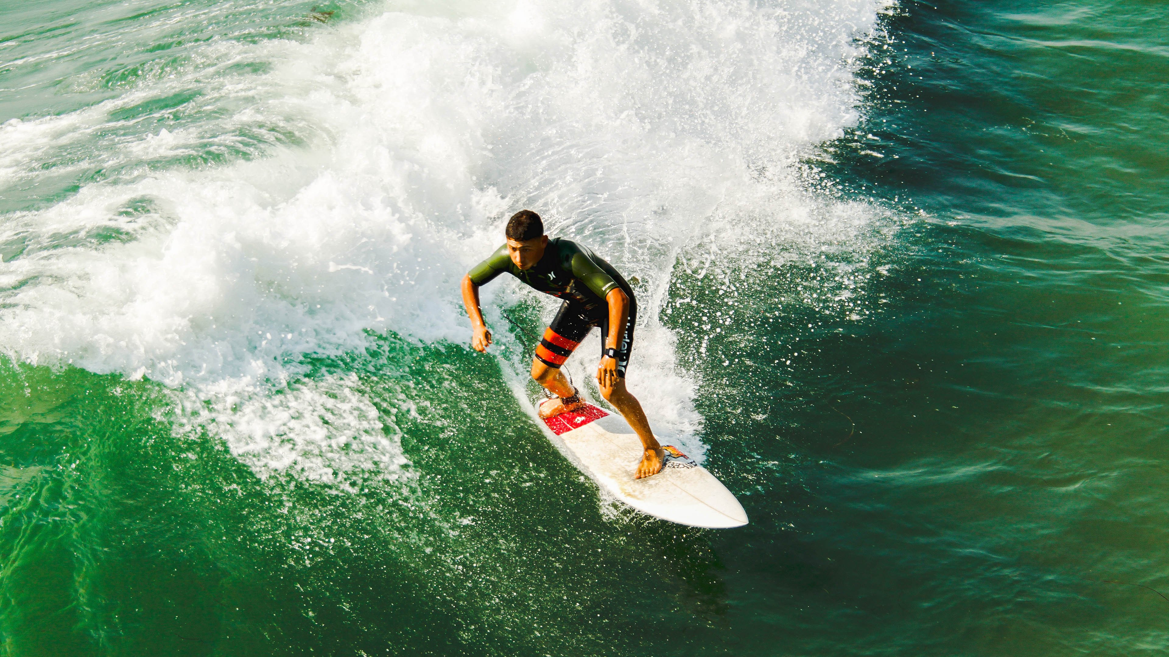 拉恩:全黑队外线的“惊人快马”,突破后的进攻威胁直指对方防线