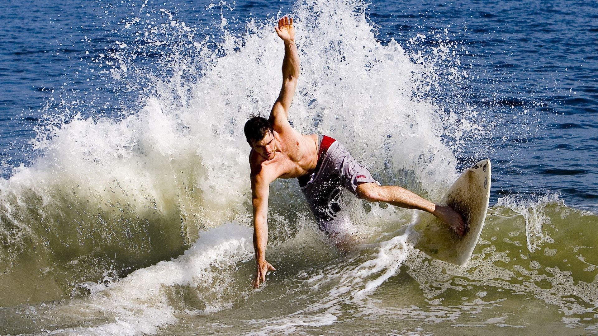 山地穿越障碍赛,挑战自然的极限玩法,山地户外越野挑战赛